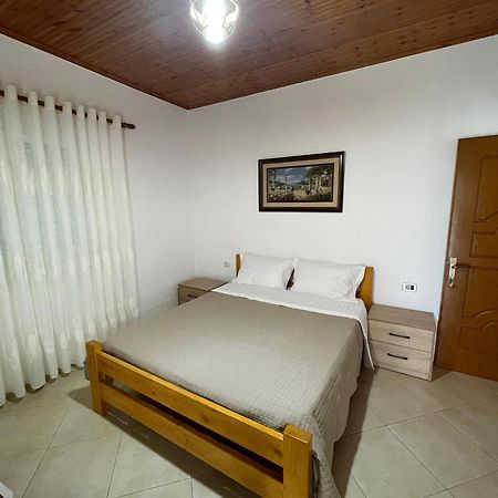 בראט Rent Rooms Sakolli מראה חיצוני תמונה
